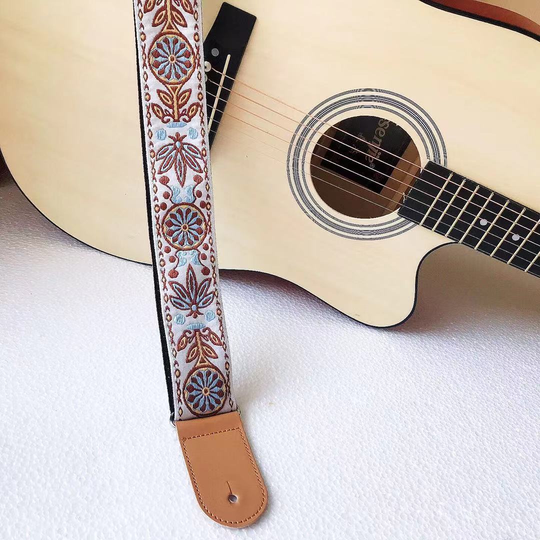 P&P Embroidered guitar strap