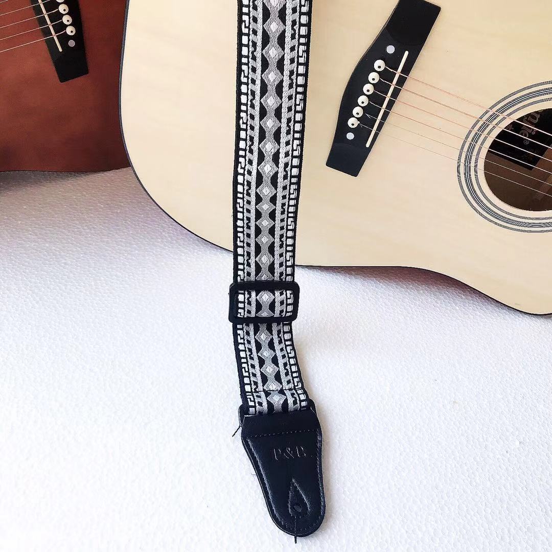 P&P Embroidered guitar strap