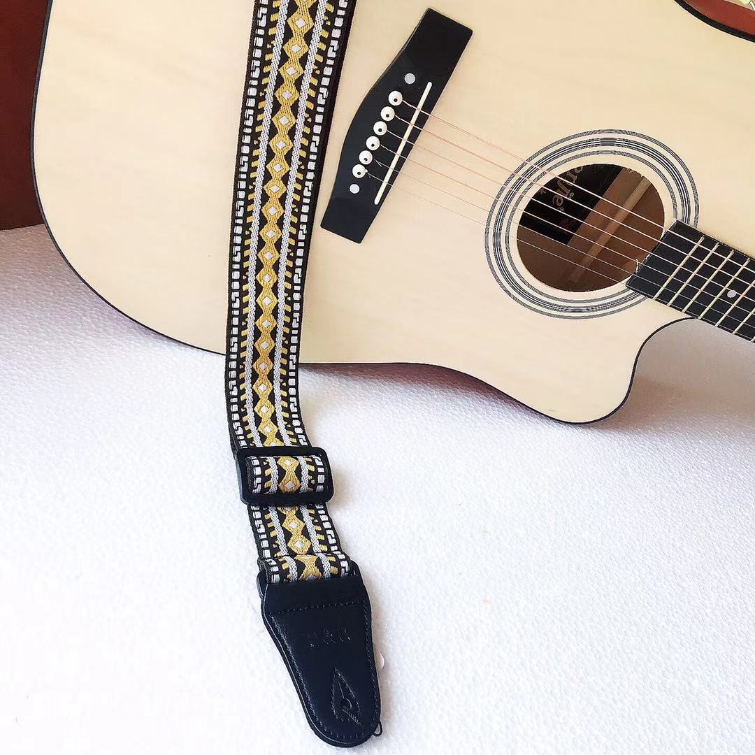 P&P Embroidered guitar strap